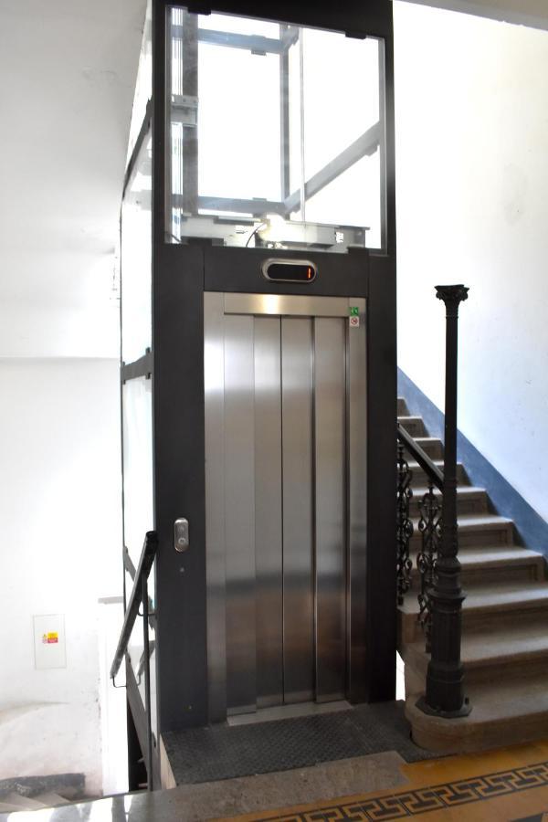 New Central Rooftop With Private Wellness, Sauna & Whirlpool Bath 布拉格 外观 照片